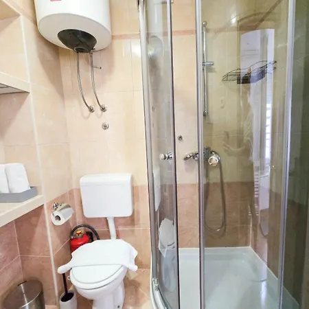 Private Bedroom With Bathroom Pensjonat Baška Voda