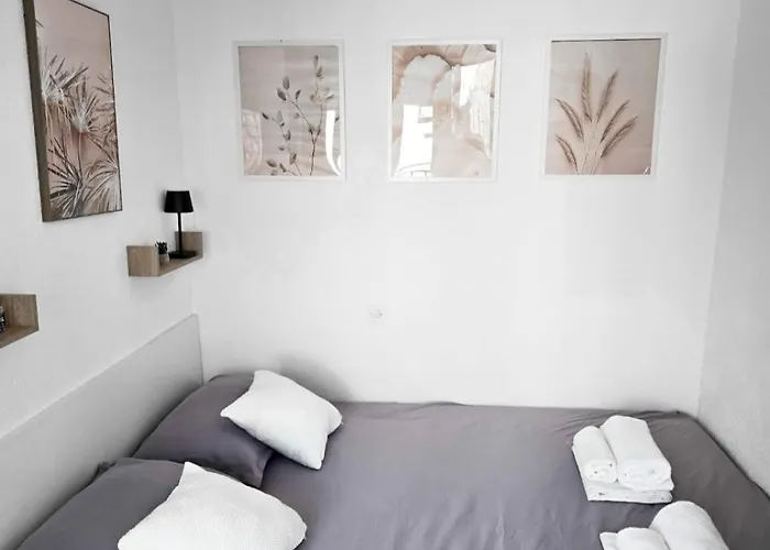 Private Bedroom With Bathroom Pensjonat